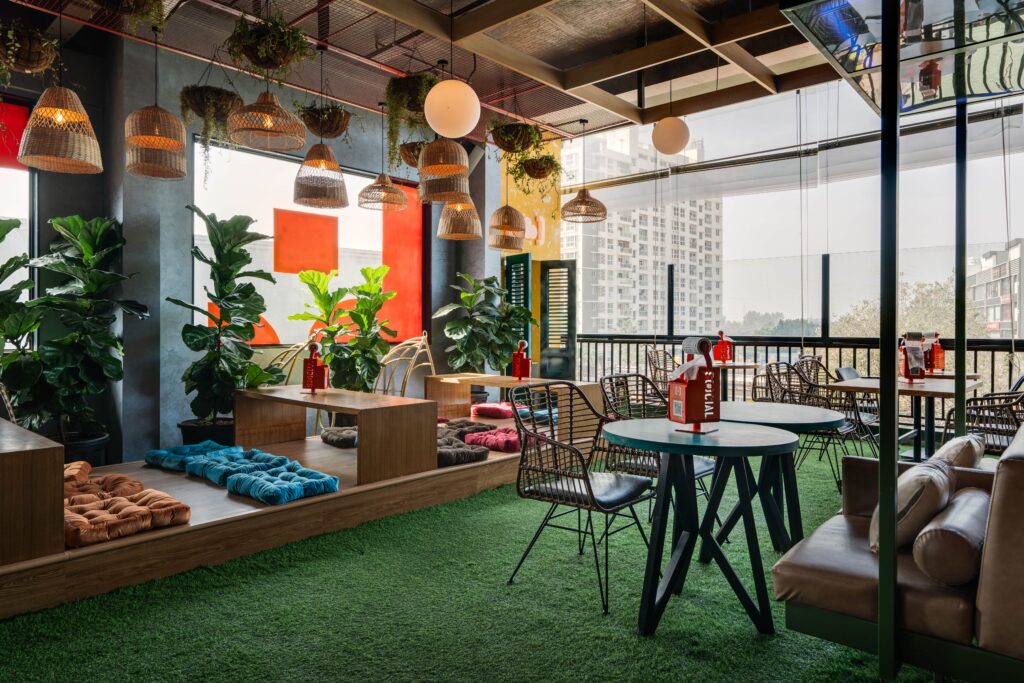 Social E-City Interior